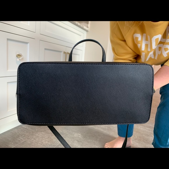 Kate Spade Medium Sized Purse - Picture 6 of 6